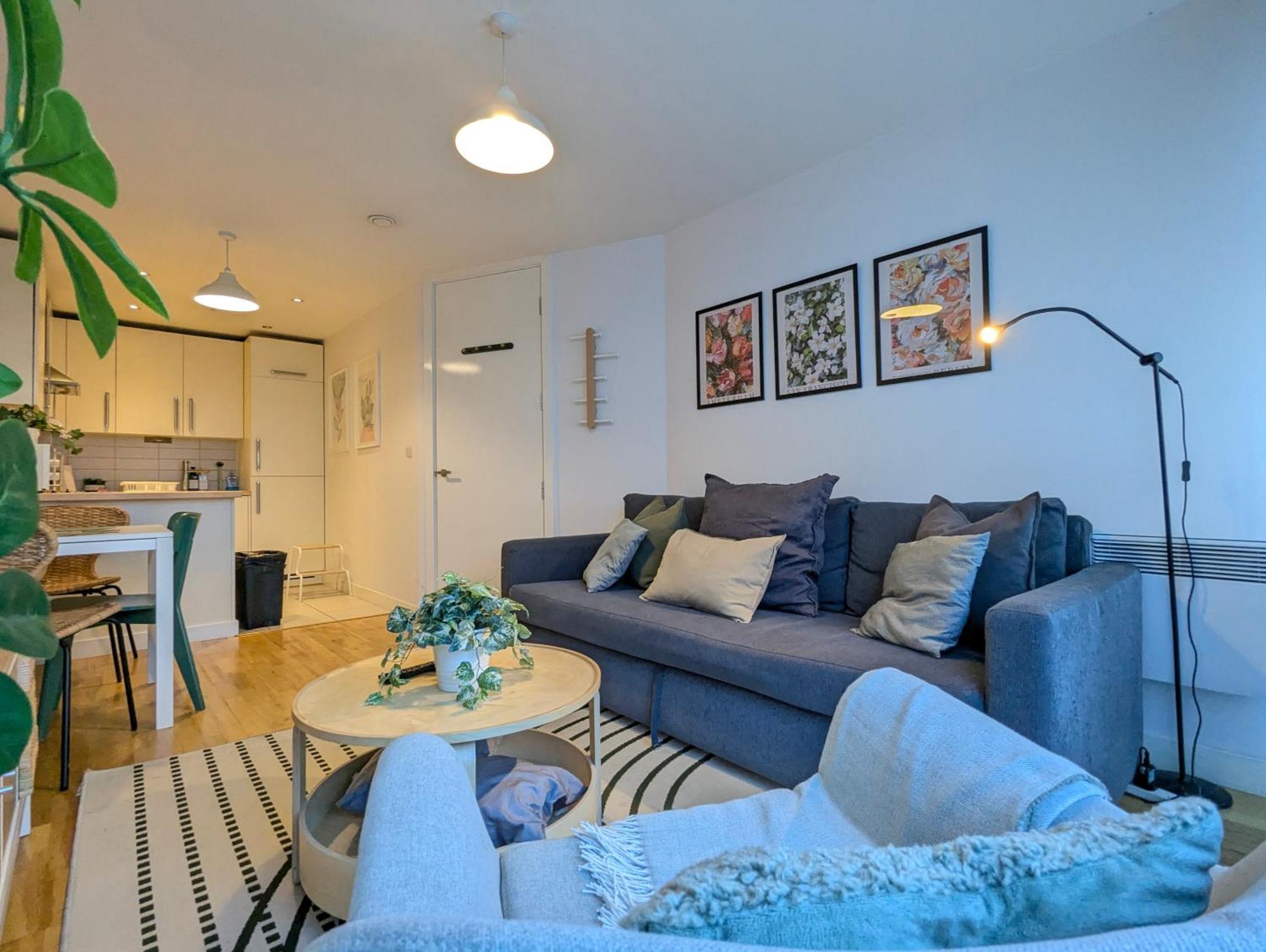 City Centre Morden 1-Bedroom Apt Near Dock 리버풀 외부 사진