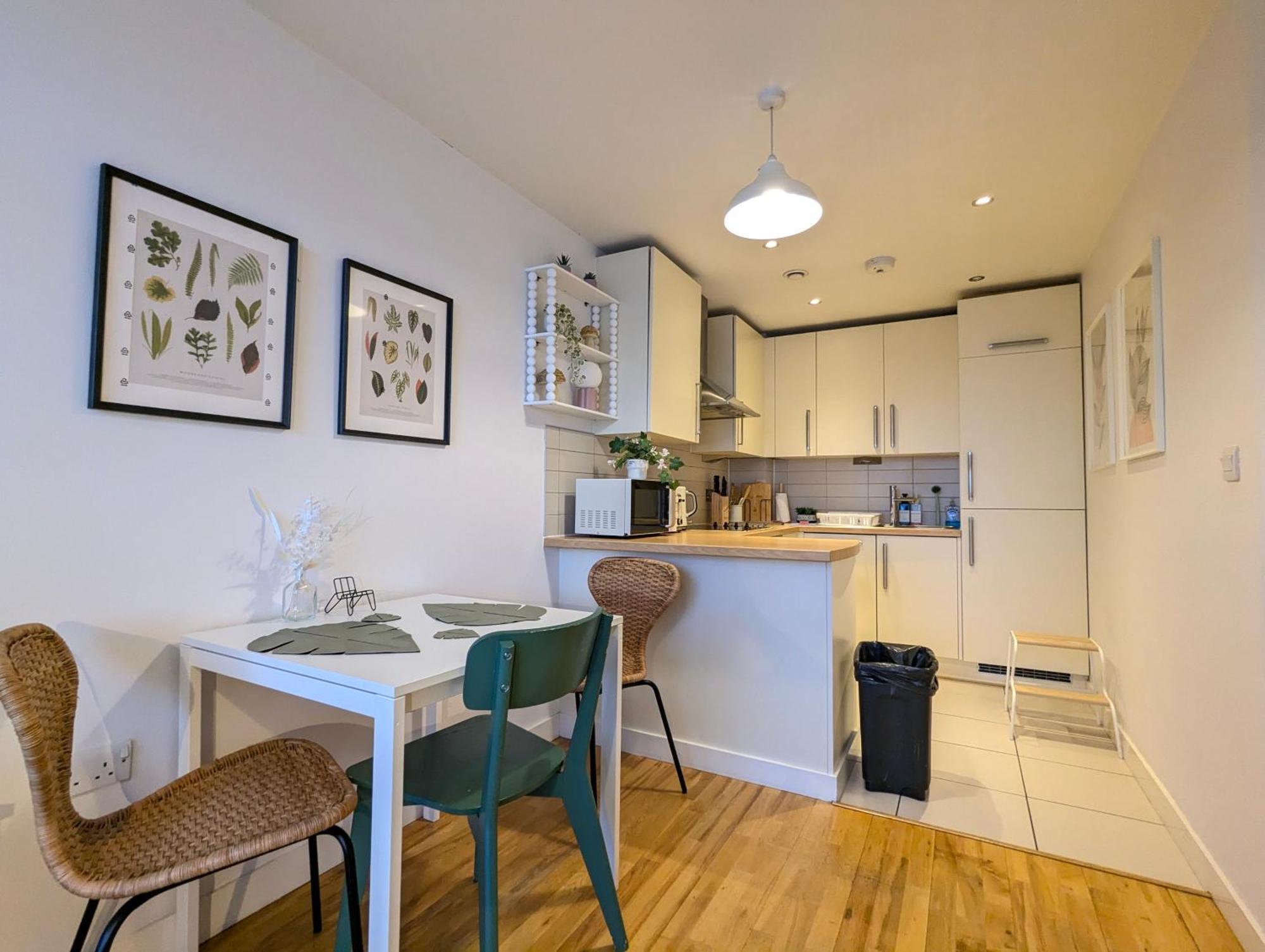 City Centre Morden 1-Bedroom Apt Near Dock 리버풀 외부 사진
